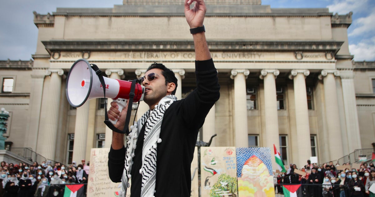 Court Reviews Relocation of Detained Tufts, Columbia Students