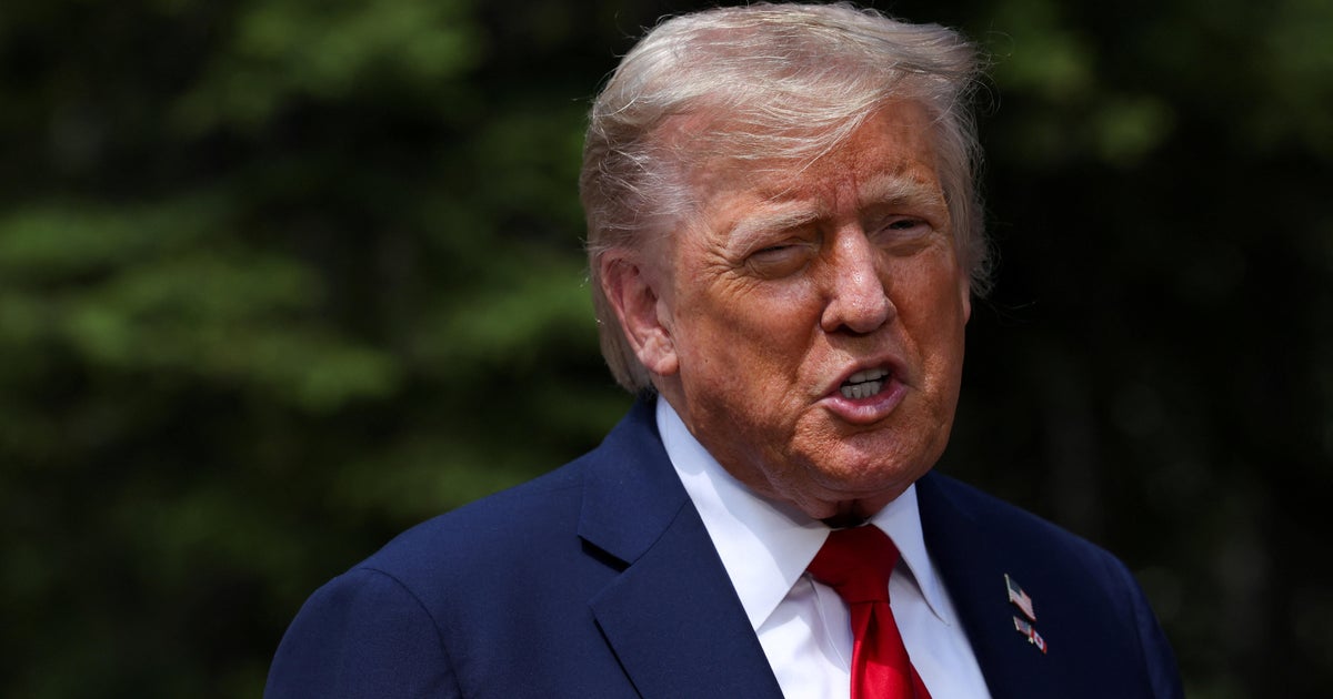 Trump Refuses to Contact Governor Walz About Minnesota Shootings, Calls Him "Whacked Out