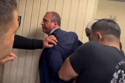 ICE Agents Arrest NYC Comptroller Brad Lander