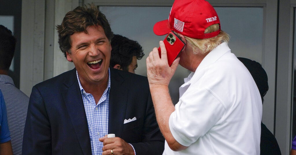 Tucker Carlson's Texts Show Intense Dislike for Trump