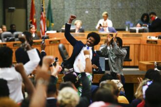 Tennessee Democrat Reinstated After GOP Expulsion for Gun Violence Protest