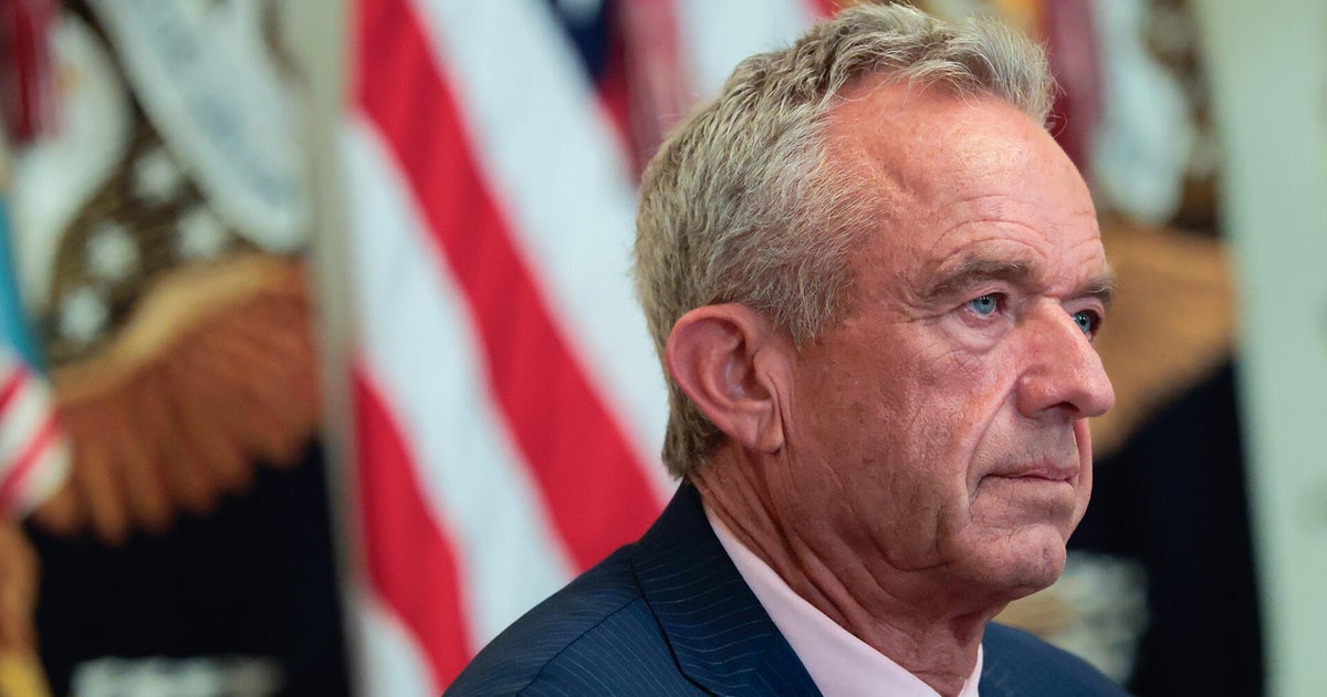 RFK Jr. Halts Nearly $500 Million in mRNA Vaccine Funding