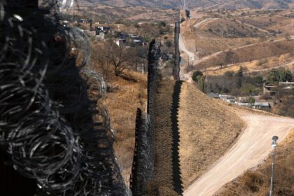 Court Order Halts U.S. Border Agents from Deporting under Trump's Asylum Ban, Sources Report