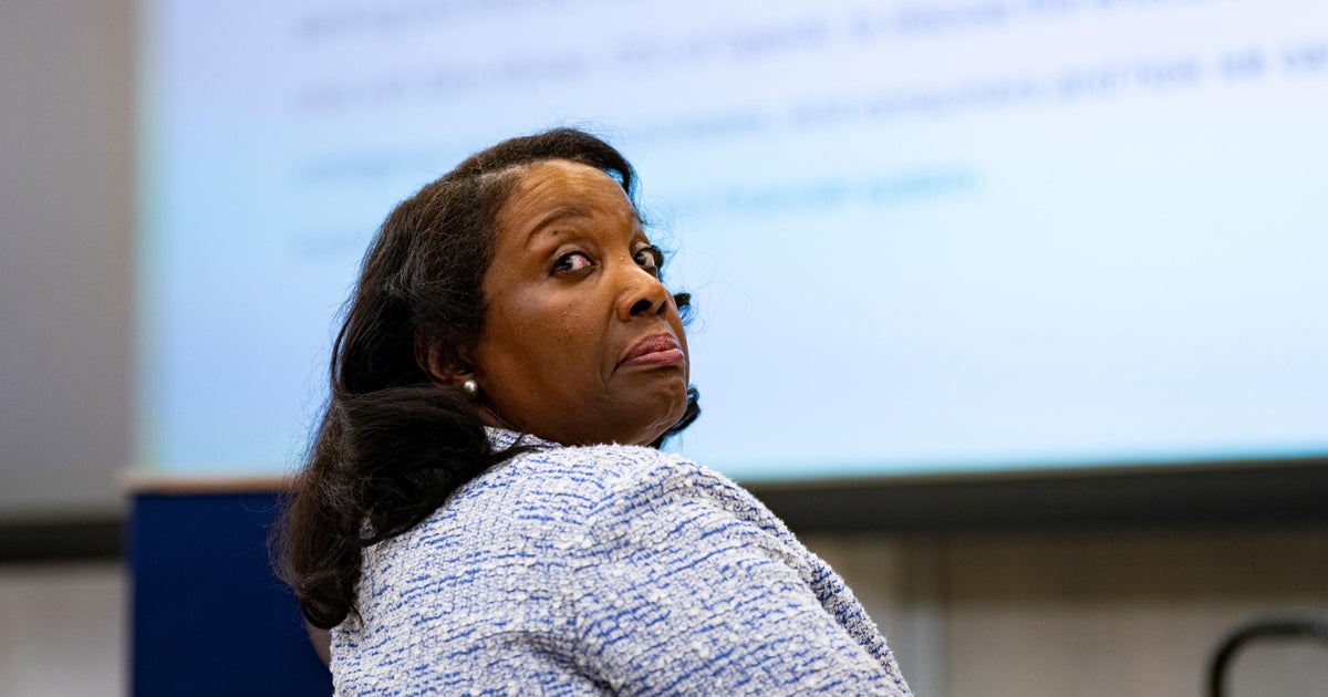 Judge Challenges Trump's Effort to Oust Lisa Cook as Fed Governor