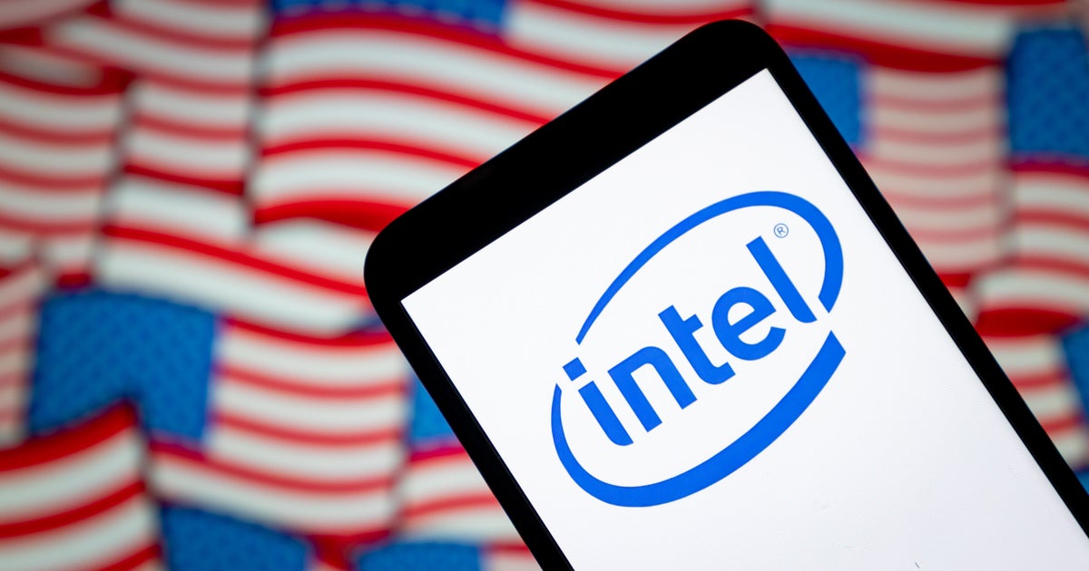 Conservatives and Economists Caution Trump Admin on Buying US Company Stakes Beyond Intel