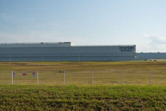 US Detains 475 In Migrant Raid At Georgia EV Battery-Plant Site