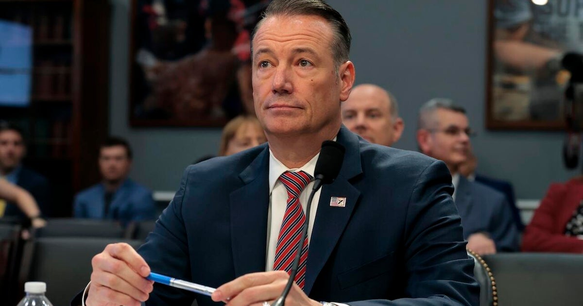 Trump Administration Warns of Lawsuits, Funding Cuts to States Not Detaining Migrants for ICE