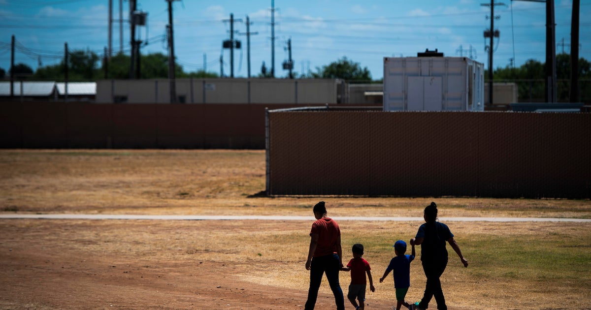 Nationwide Decline in Immigrant Student Enrollment at Schools