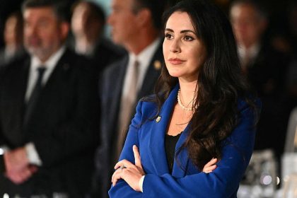 GOP Rep. Luna Introduces Vote to Ban Congress Stock Trading