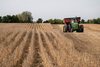 Trump Unveils $12 Billion Aid for U.S. Farmers