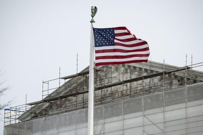 Supreme Court Reviews Campaign Finance Limits in Republican-Led Challenge