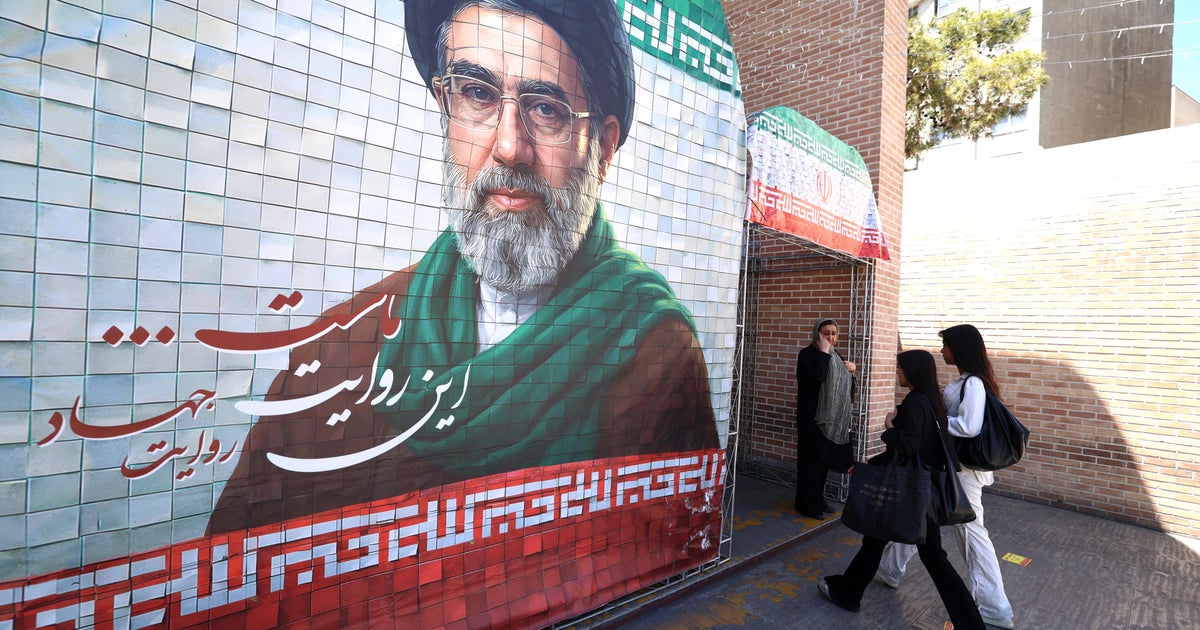 U.S. Intelligence: Iran's Supreme Leader in Undisclosed Location