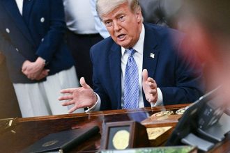 Trump Signs Executive Order for Government Preview of New AI Models