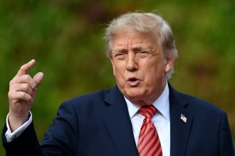 Ex-prosecutors: Trump company selling Truth Social posts likely illegal.