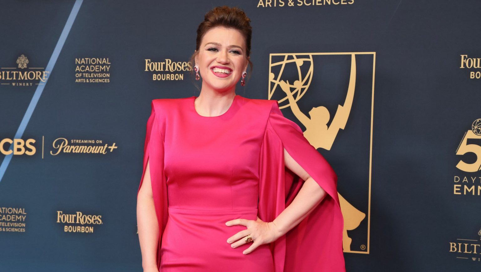 Kelly-Clarkson-GettyImages-2156566040